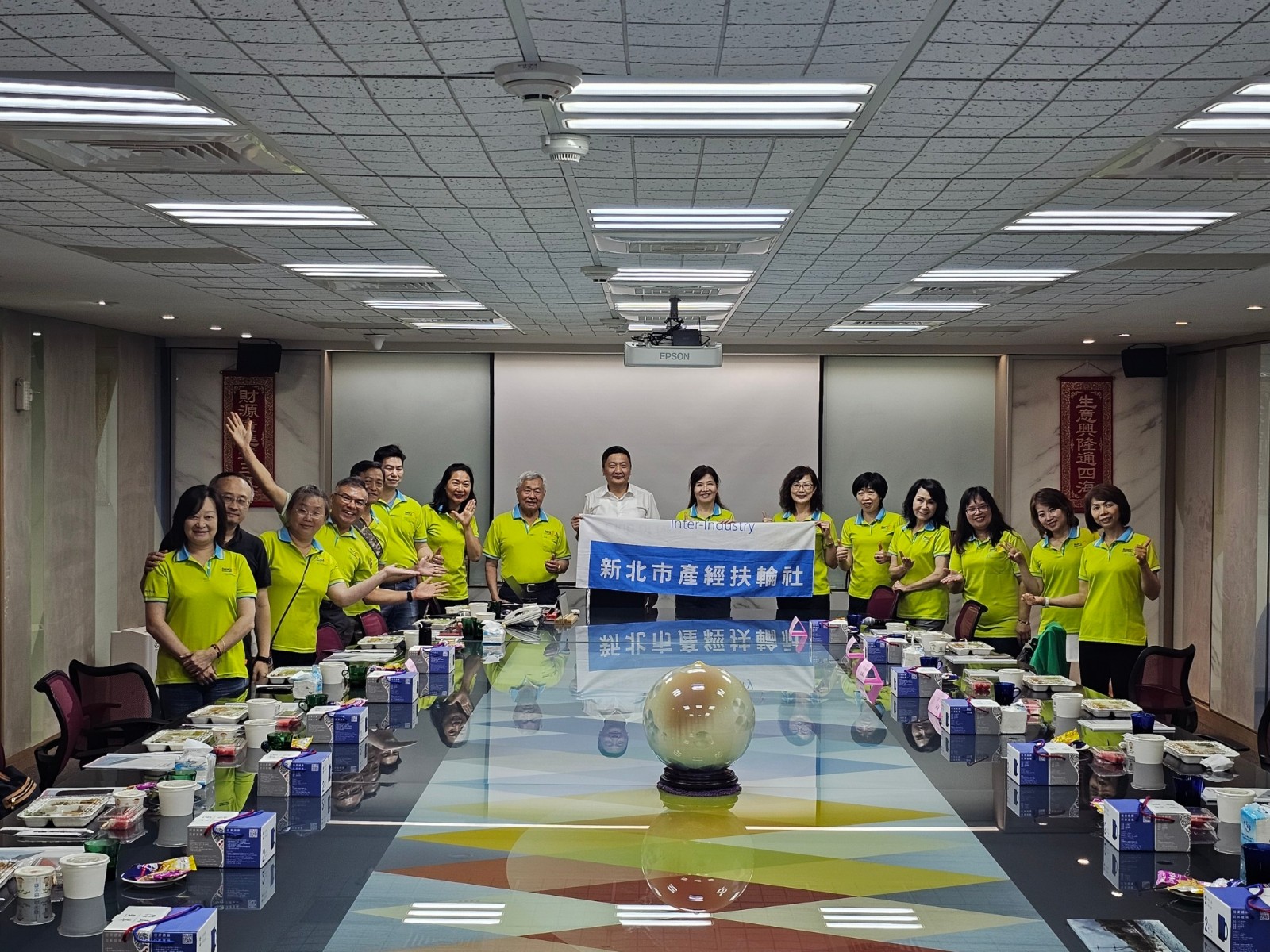 LINE_ALBUM_1130523 職業參訪-巨昇玻璃有限公司_240523_10.jpg