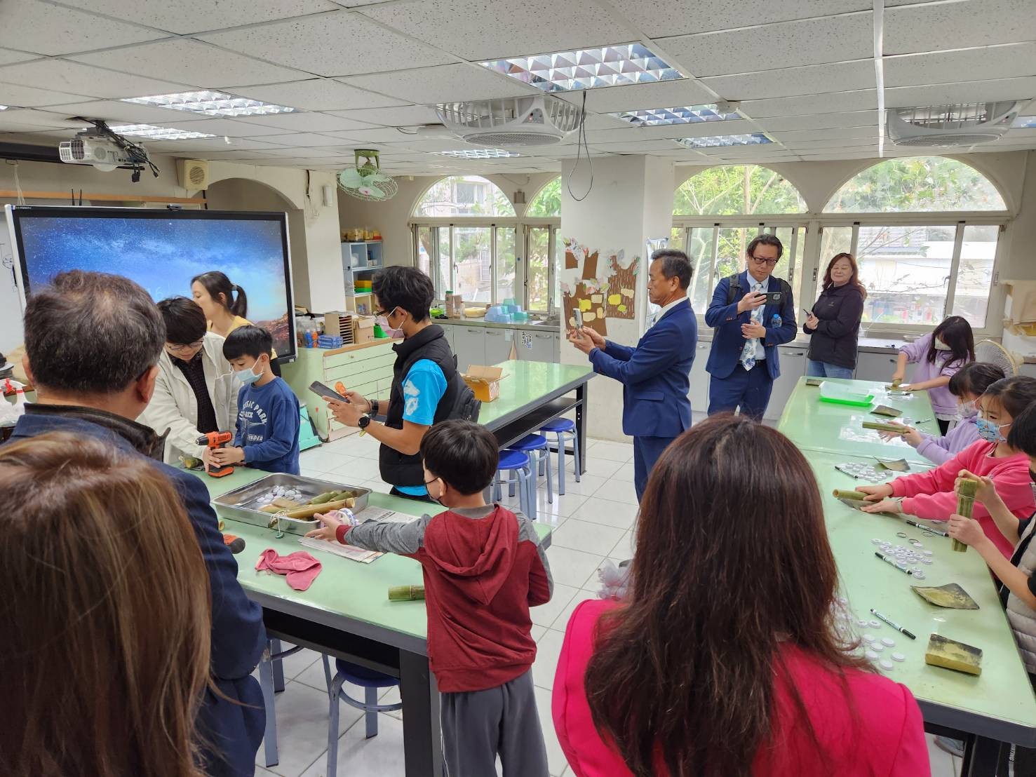 LINE_ALBUM_1140219聯合捐贈五寮國小『偏鄉傳真愛、學習無阻礙』服務計劃_250220_11.jpg