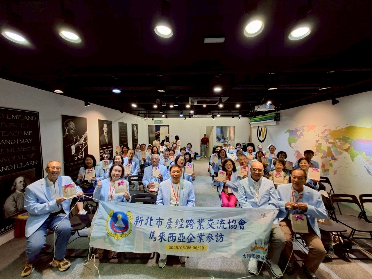 LINE_ALBUM_20250625-29馬來西亞企業參訪_250704_40.jpg